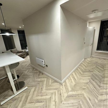 Апартаменты 2 Bed Penthouse In The Heart Of Leeds City Centre Near Arena Экстерьер фото