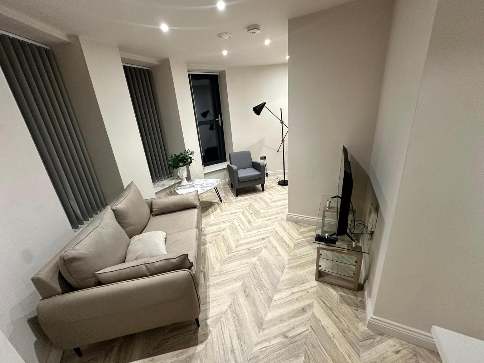 Апартаменты 2 Bed Penthouse In The Heart Of Leeds City Centre Near Arena Экстерьер фото